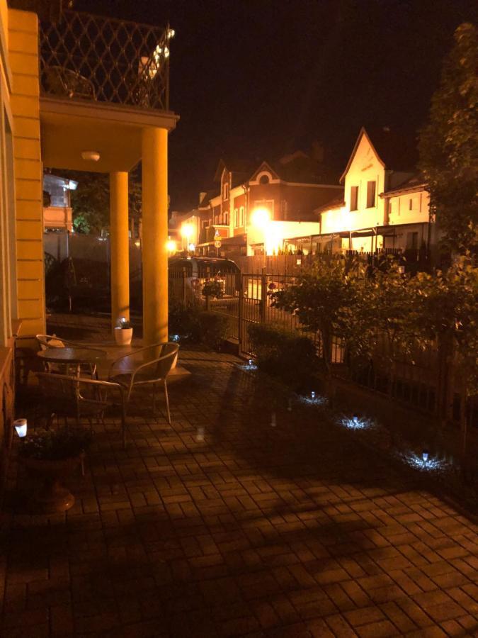 Dom Goscinny U Jacka Rewal Luaran gambar